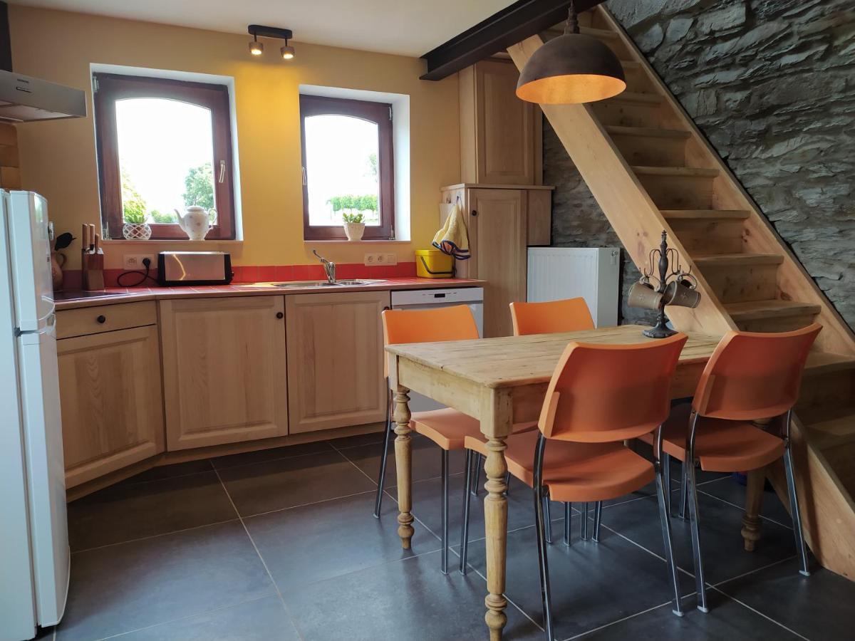 Gite De Charme Rosardenne Vaux-sur-Sure Exterior foto